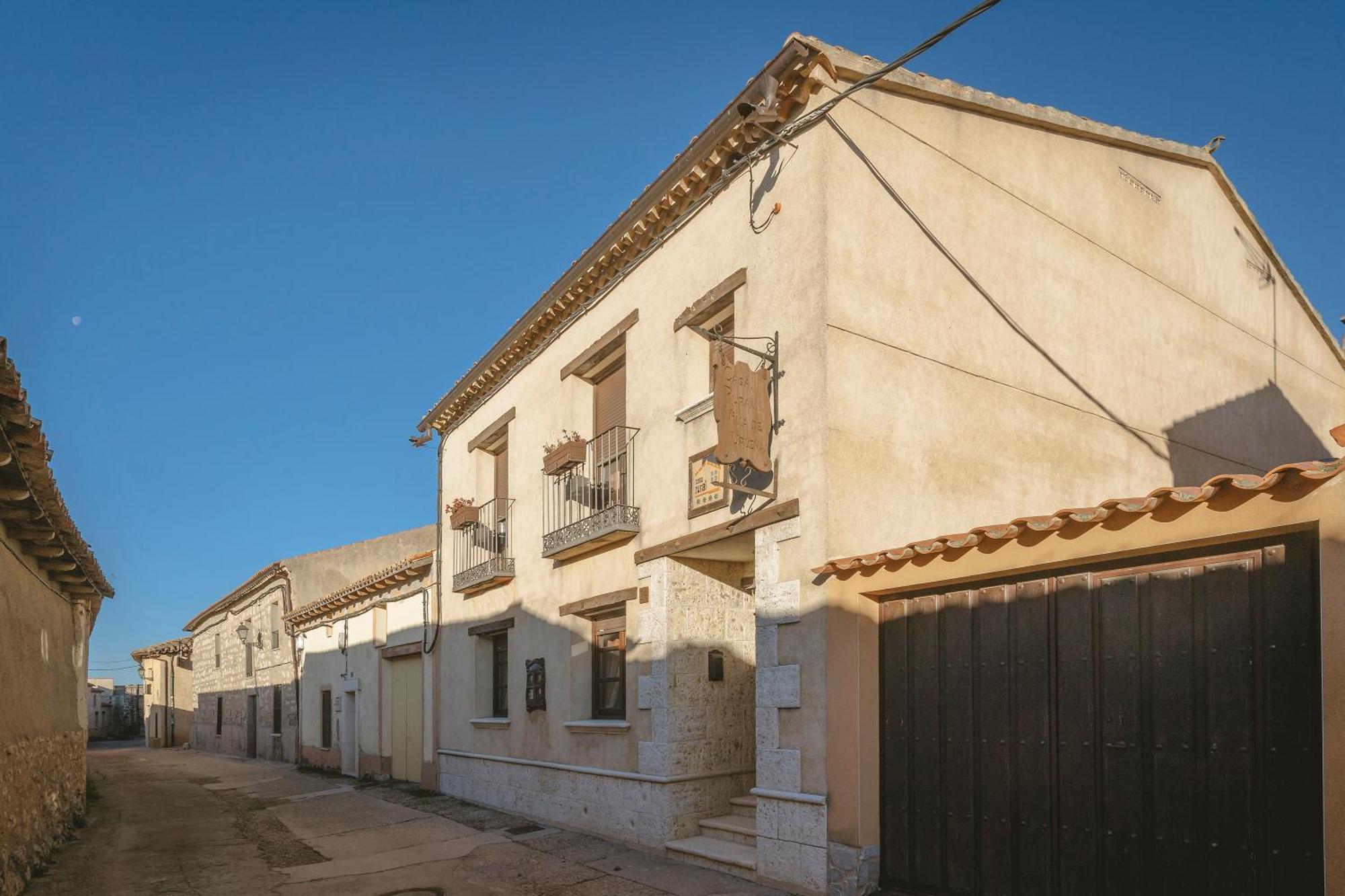 Villa De Uruena Casa De Ilustres Exterior foto